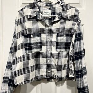 American Eagle Outfitters Black and White Checkered Shirt